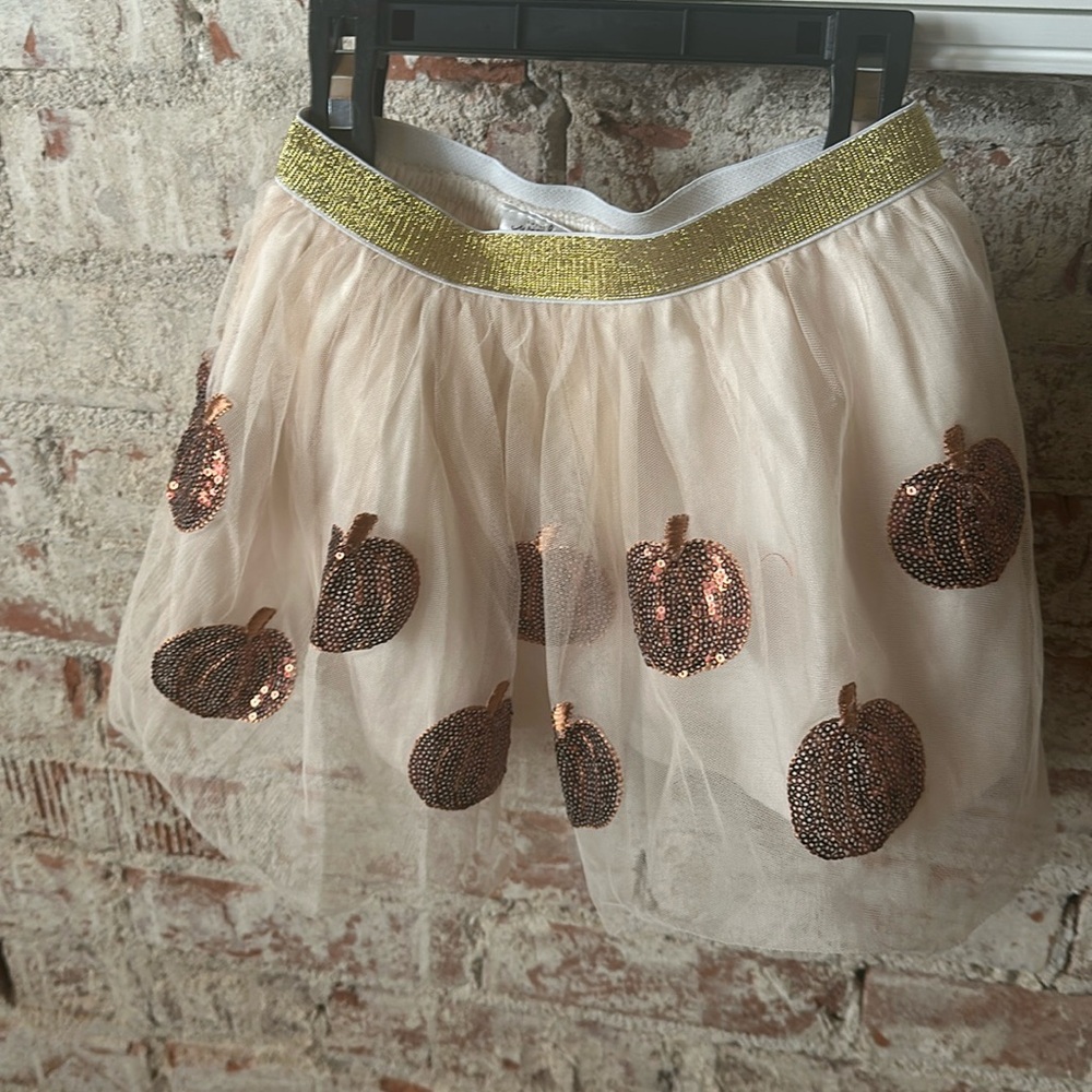 Girls skirt, great for Thanksgiving or fall pictures!
